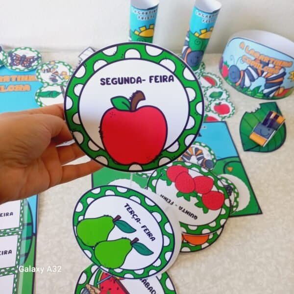 A lagartinha comilona atividades educação infantil